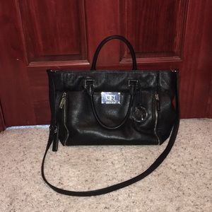 Michael Kors black purse 💯% authentic